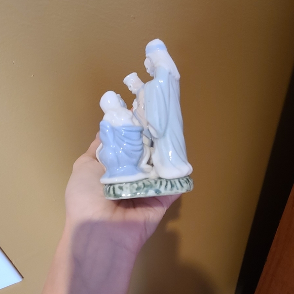 Porcelain Christmas Vintage figurine - Picture 12 of 13